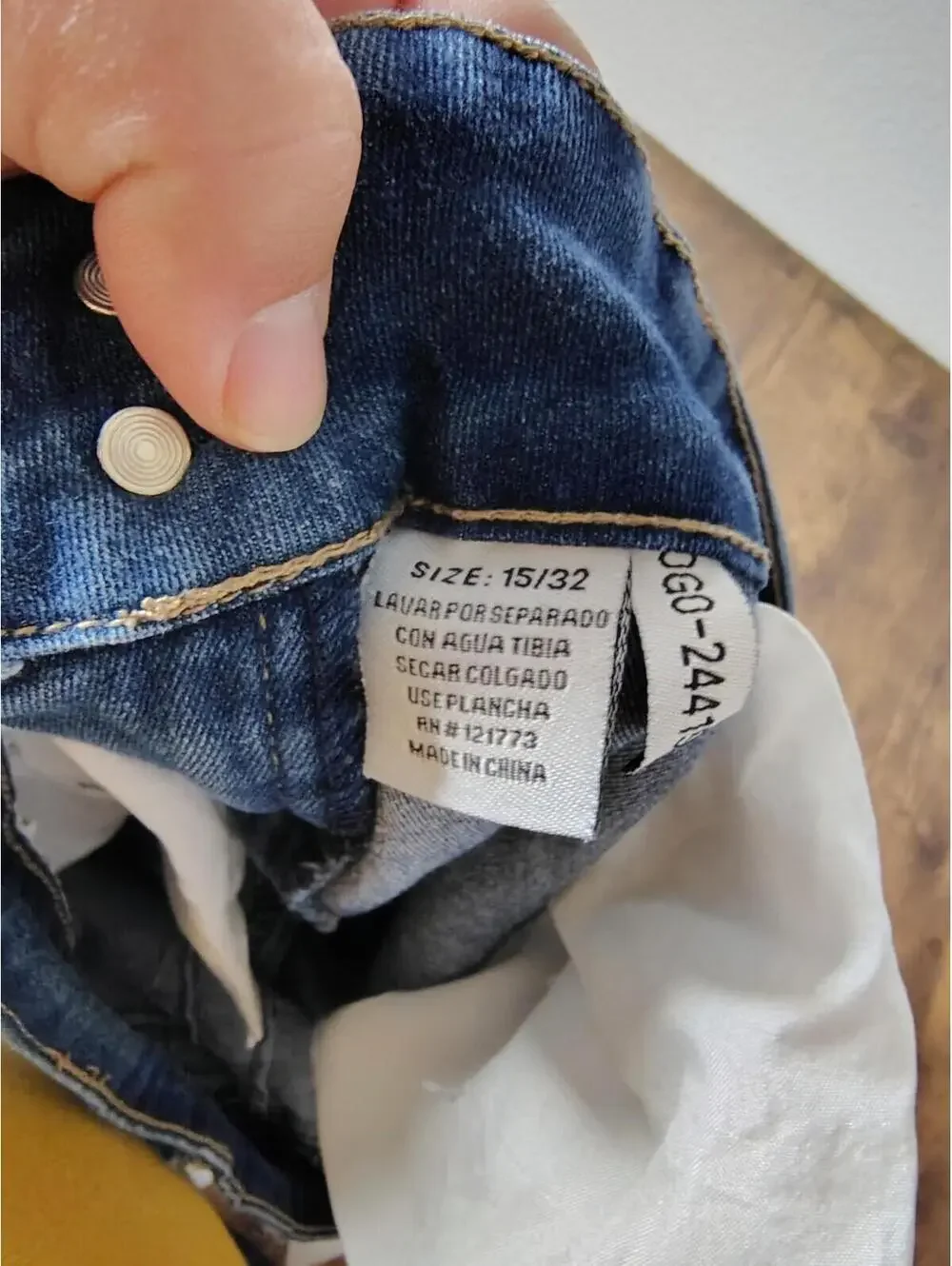 Supradenim High Rise Bermuda Shorts Denim  Sz 15 32 Stretch double button - Picture 5 of 9
